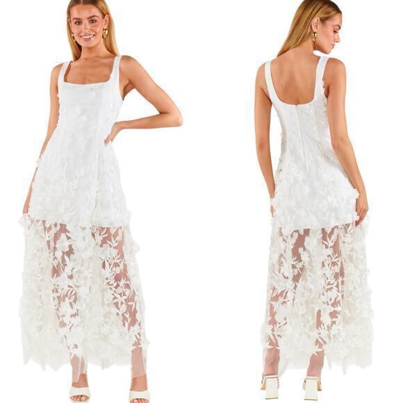 Show Me Your MuMu Dresses & Skirts - Show Me Your Mumu Stephanie Dress in 3D Floral Embroidery White size Small